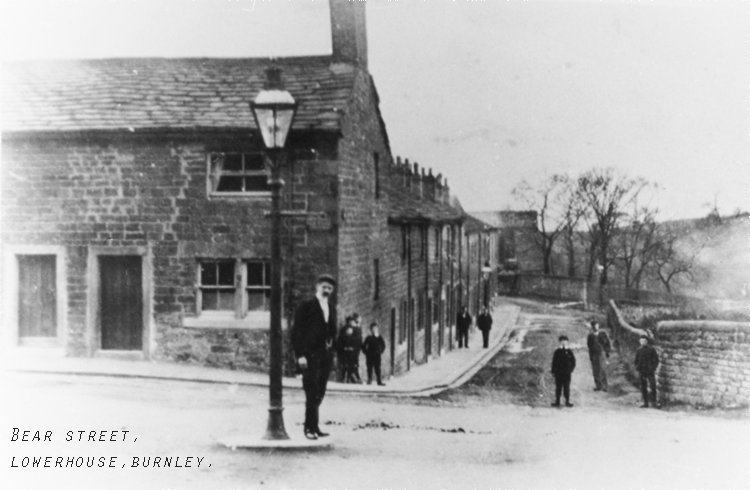 Knotts Lane cottages and Bear Street cottages